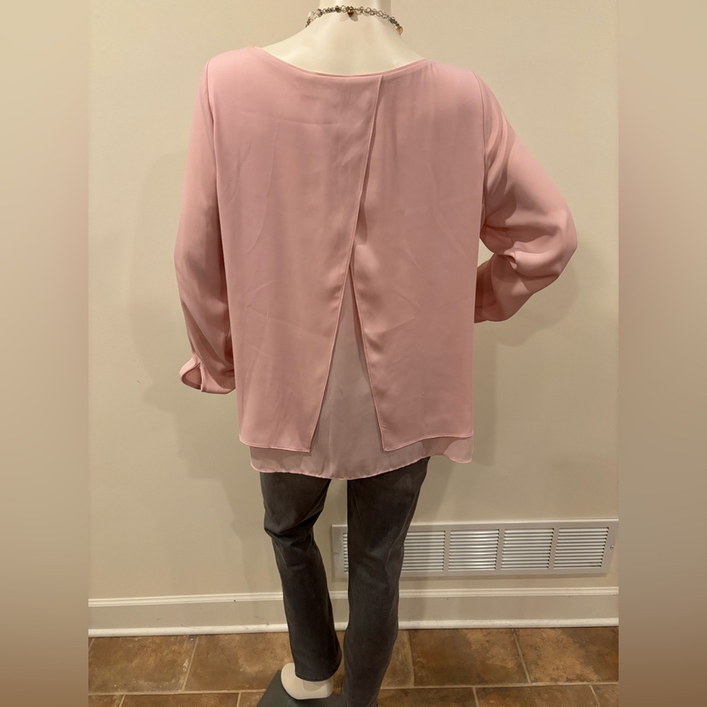 WHBM Dusty Rose Women's Split Back Blouse, size 10 - Picture 16 of 16